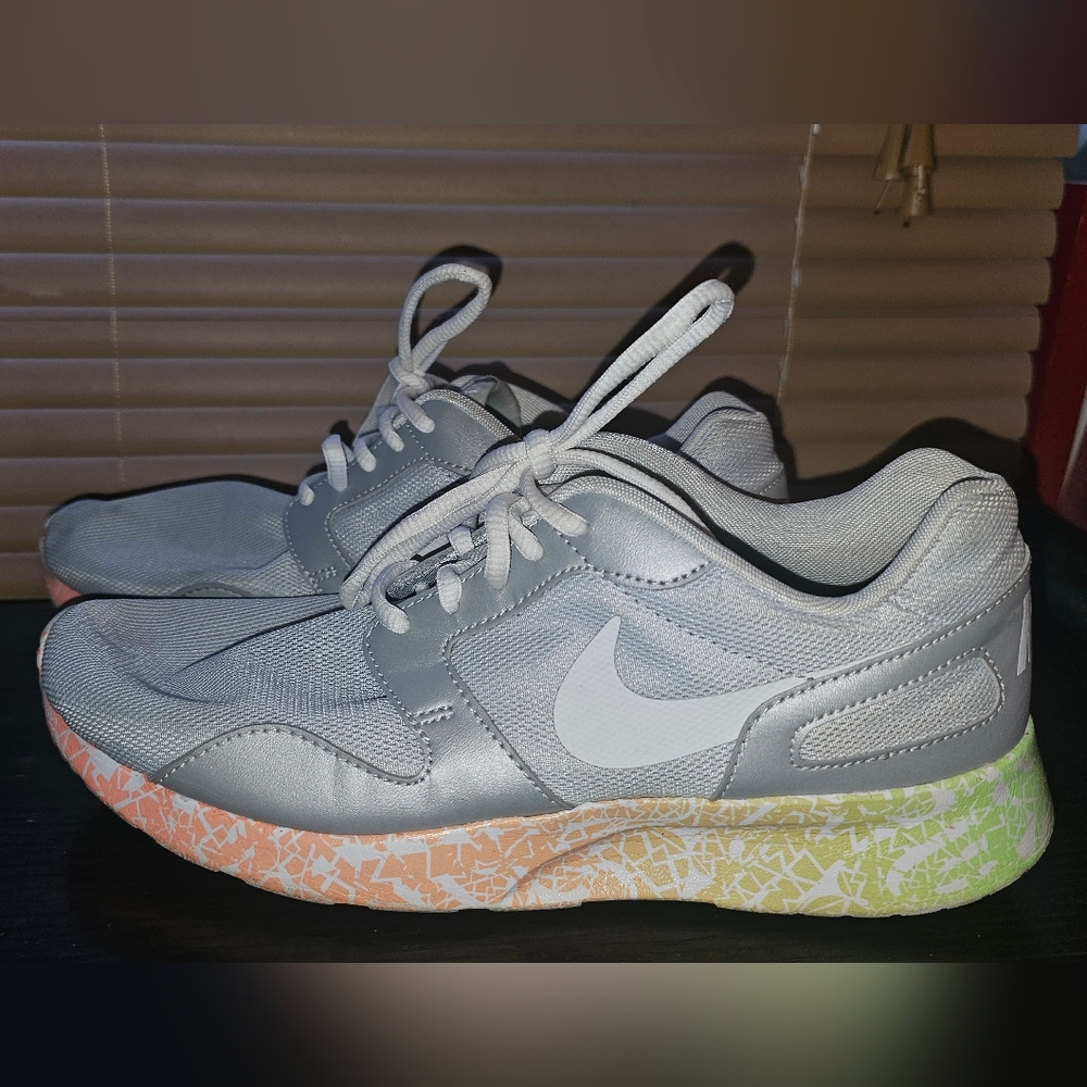 Nike Kaishi Gray woman's running shoes